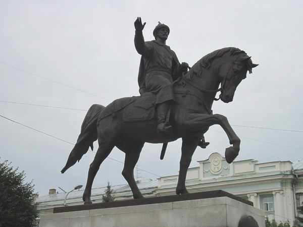 Памятник князю Михаилу Тверскому  